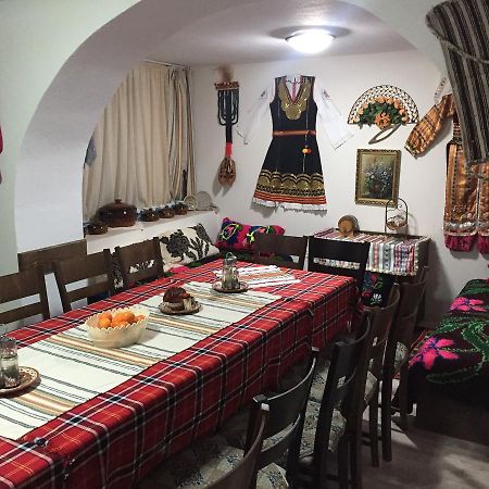 גוצה דלצ'ב Elenite Guesthouse מראה חיצוני תמונה