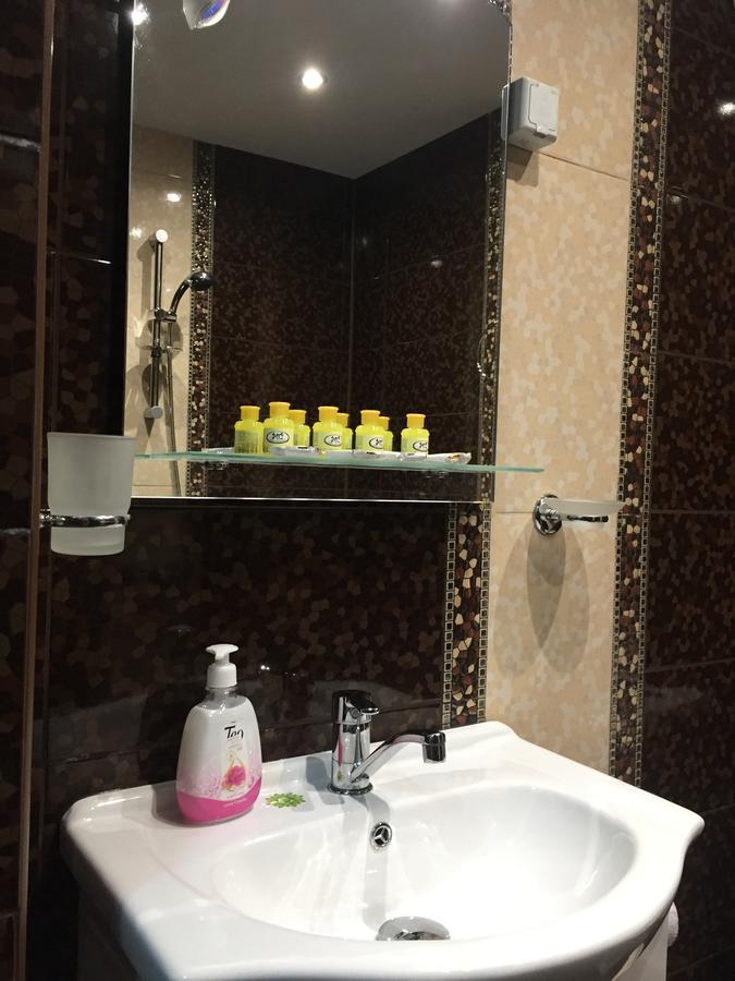 גוצה דלצ'ב Elenite Guesthouse מראה חיצוני תמונה