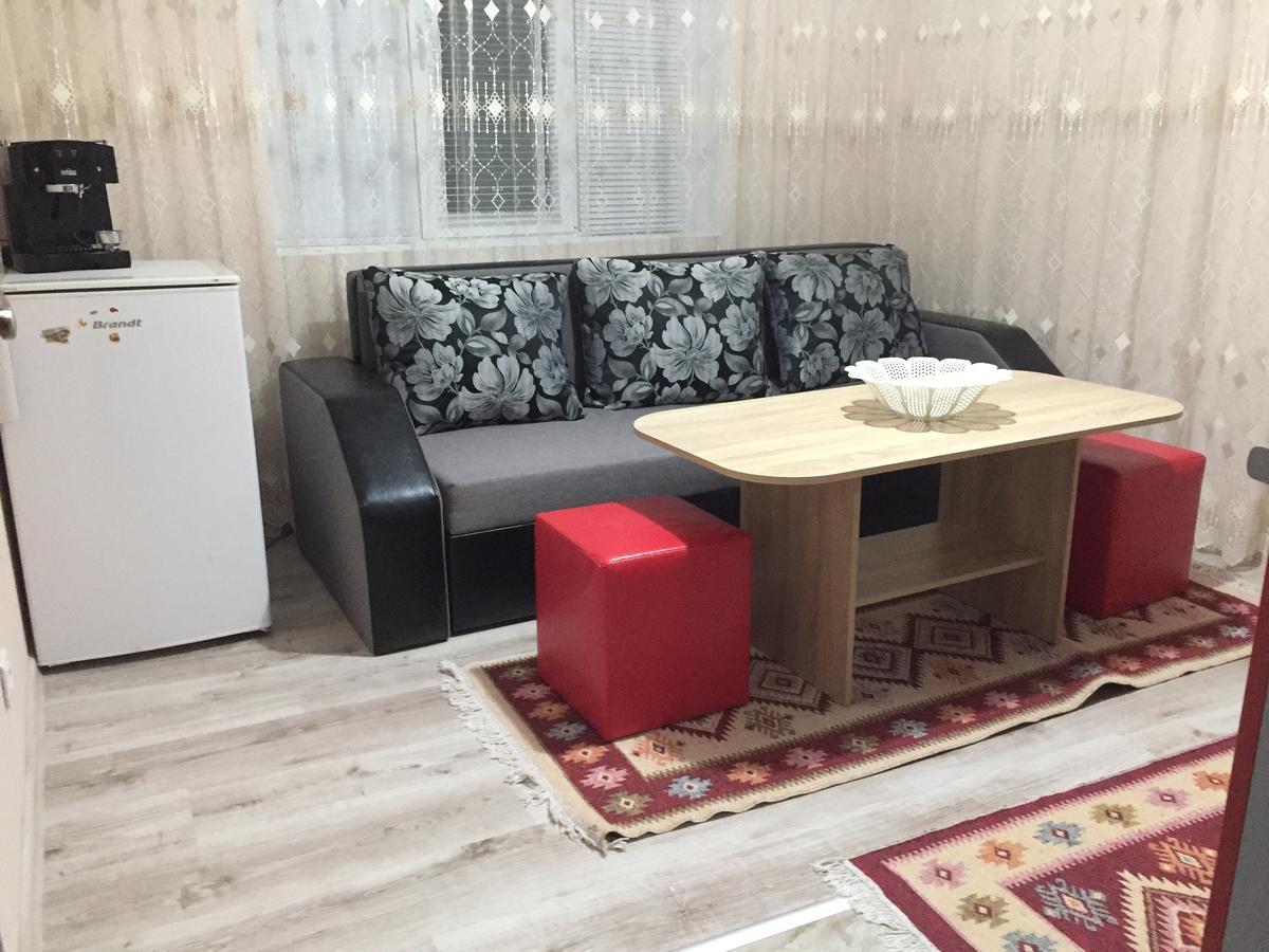 גוצה דלצ'ב Elenite Guesthouse מראה חיצוני תמונה