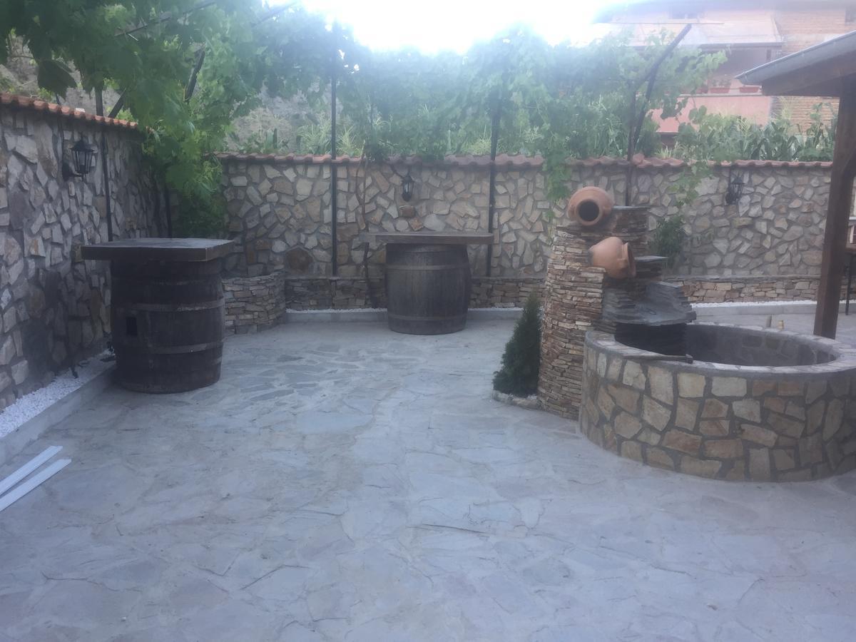 גוצה דלצ'ב Elenite Guesthouse מראה חיצוני תמונה