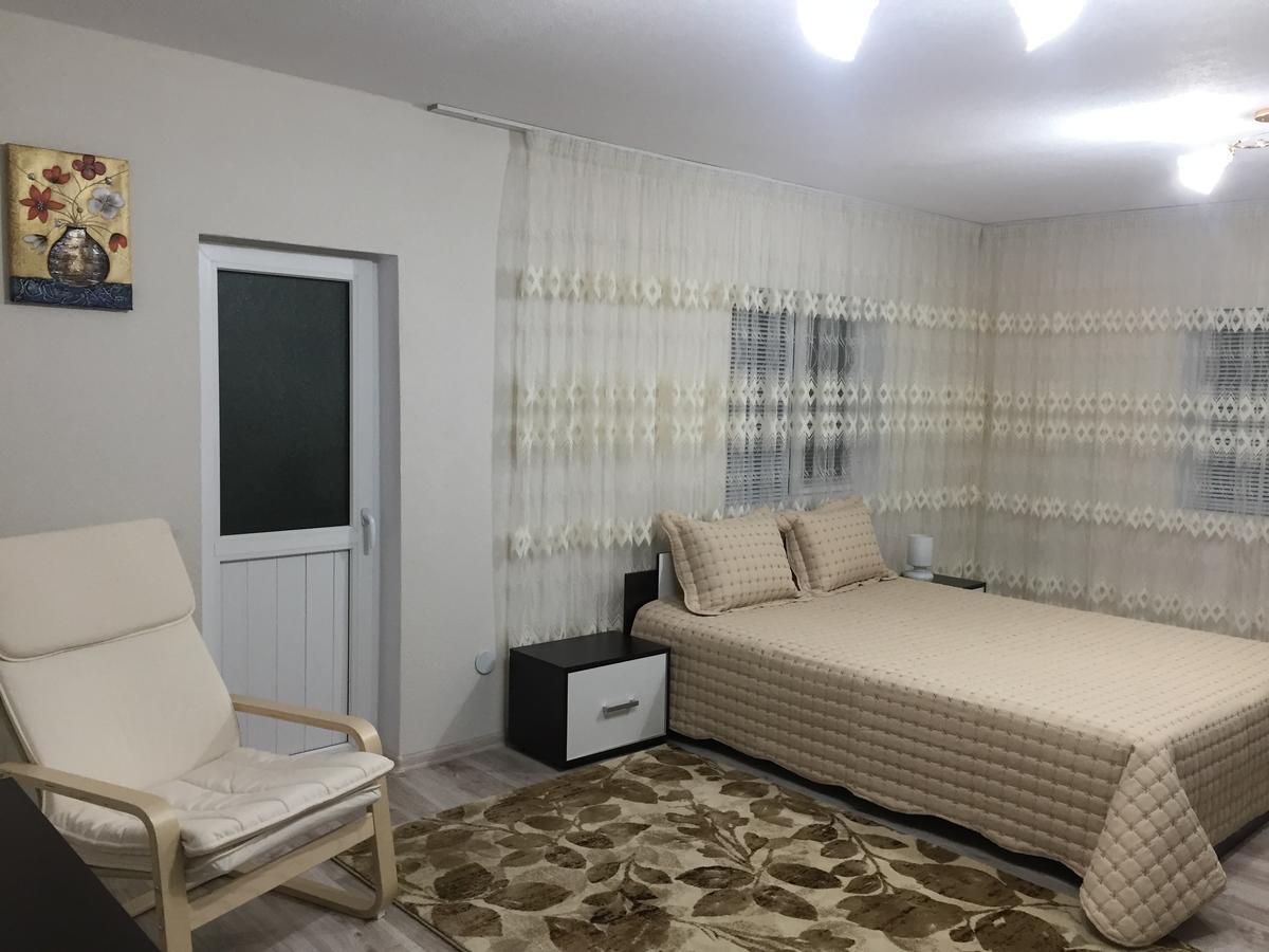 גוצה דלצ'ב Elenite Guesthouse מראה חיצוני תמונה