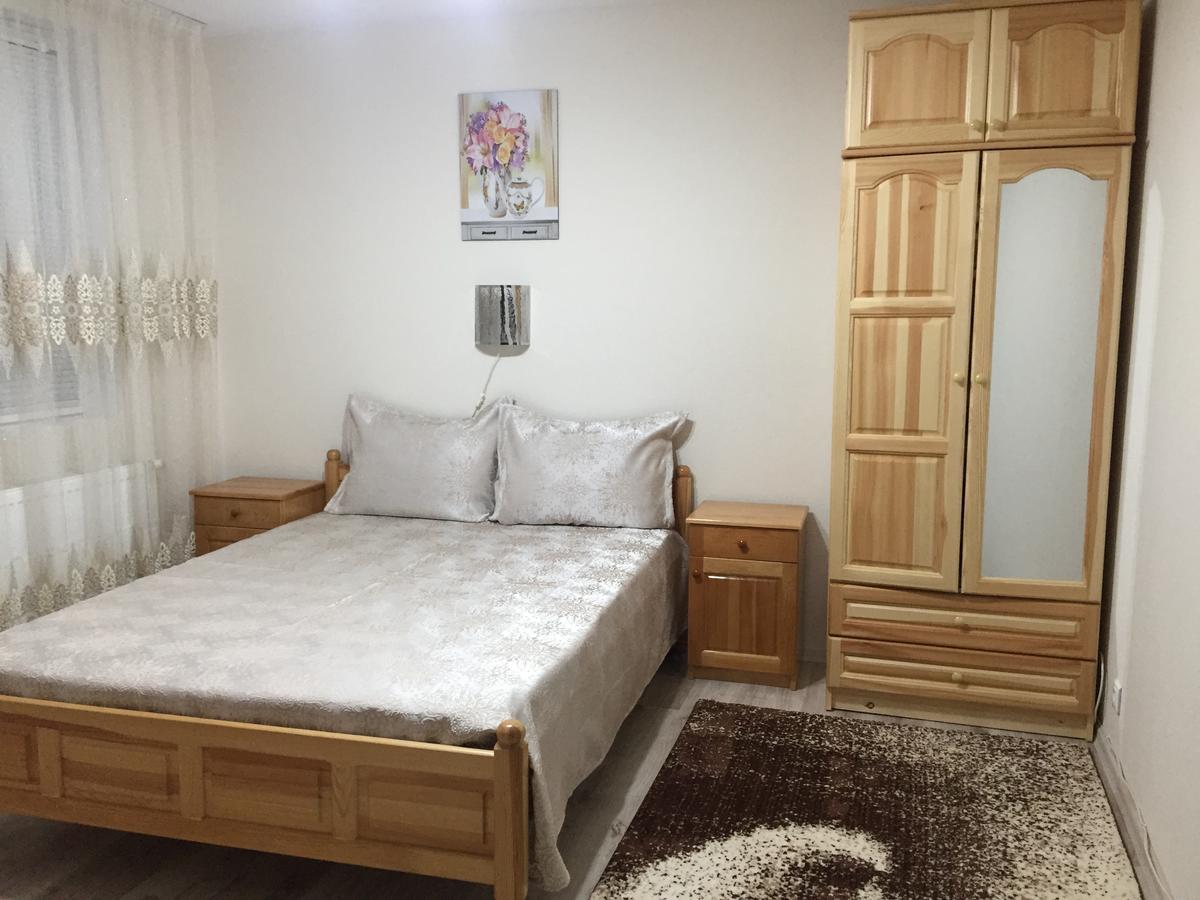 גוצה דלצ'ב Elenite Guesthouse מראה חיצוני תמונה