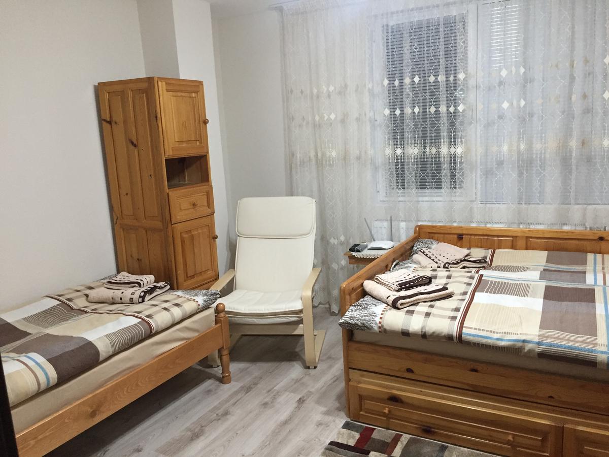 גוצה דלצ'ב Elenite Guesthouse מראה חיצוני תמונה